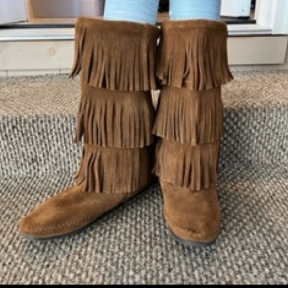 MINNETONKA 3-LAYER SUEDE FRINGE MOCCASIN SZ. 8 - Picture 3 of 6